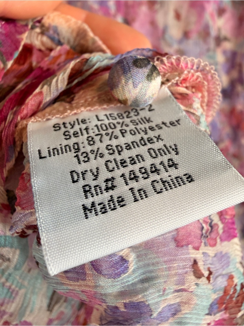 Johnny Was Silk Pink Purple Floral‎ Ruffle V-Neck Blouse Large - Picture 7 of 7